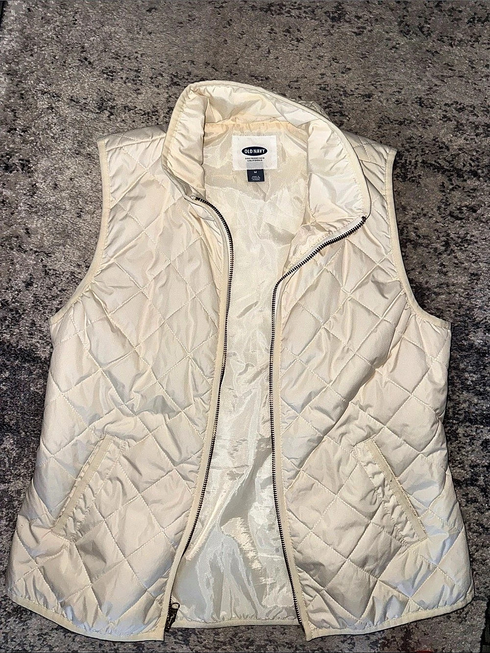 Old Navy Quilted Puffer Vest Cream Medium